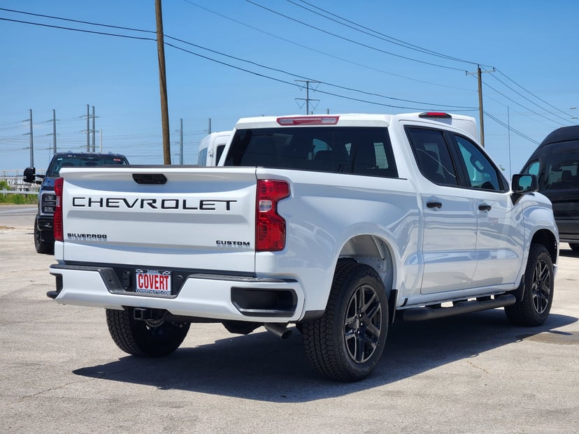 2026 Chevrolet Silverado - Image 3