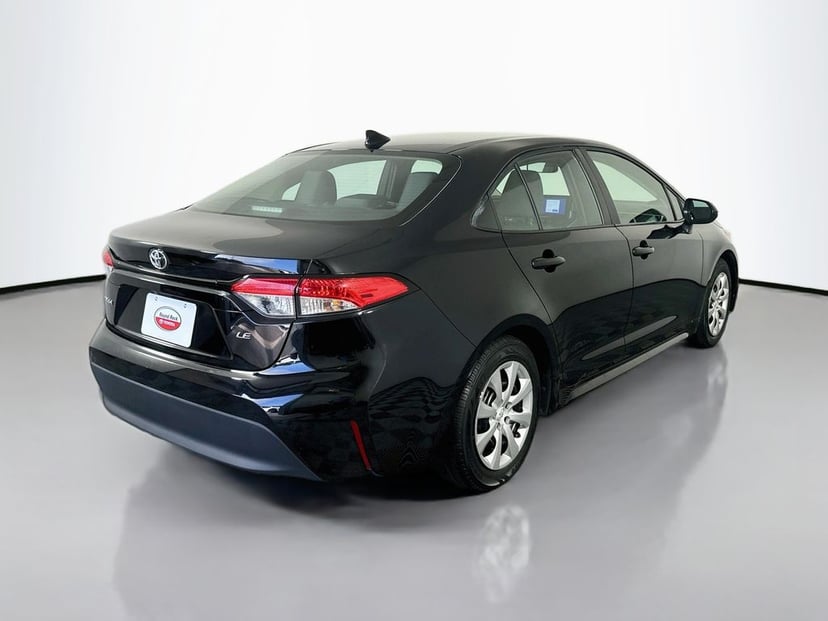 2025 Toyota Corolla - Image 3