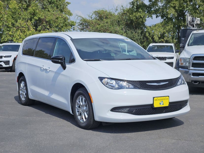 2027 Chrysler Pacifica - Image 1