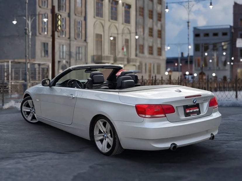 2010 BMW 335i - Image 3