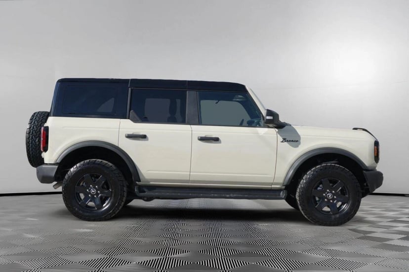 2025 Ford Bronco - Image 1