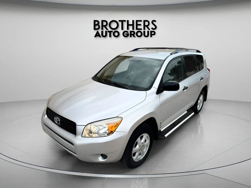 2007 Toyota RAV4 - Image 3