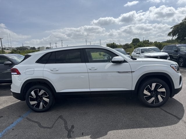 2026 Volkswagen Atlas Cross Sport - Image 1