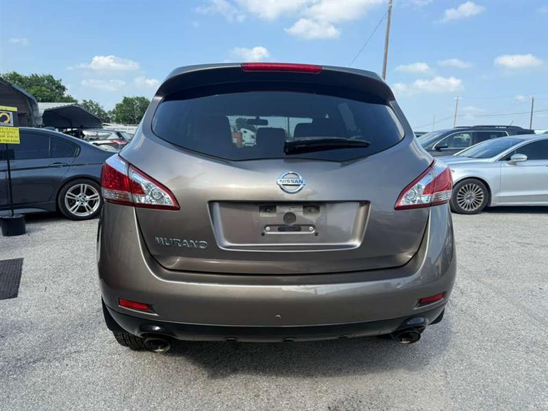 2014 Nissan Murano - Image 2
