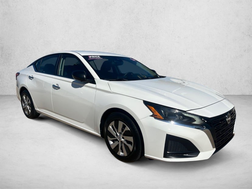 2024 Nissan Altima - Image 1