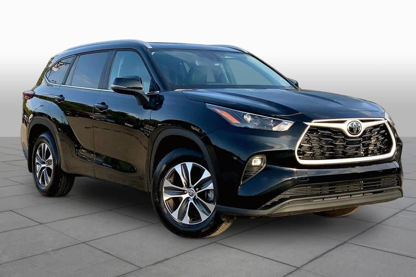 2026 Toyota Highlander - Image 1