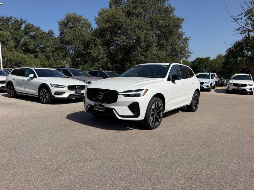 2026 Volvo XC60 - Image 1