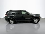 2024 Jeep Grand Cherokee - Preview 4