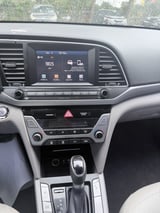 2017 Hyundai Elantra - Preview 11