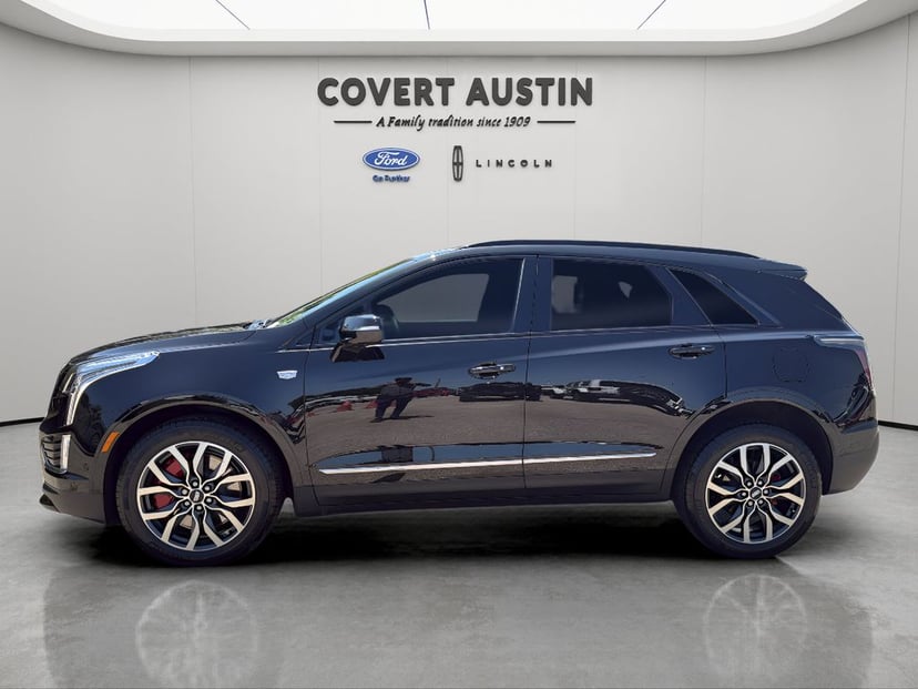 2023 Cadillac XT5 - Image 2