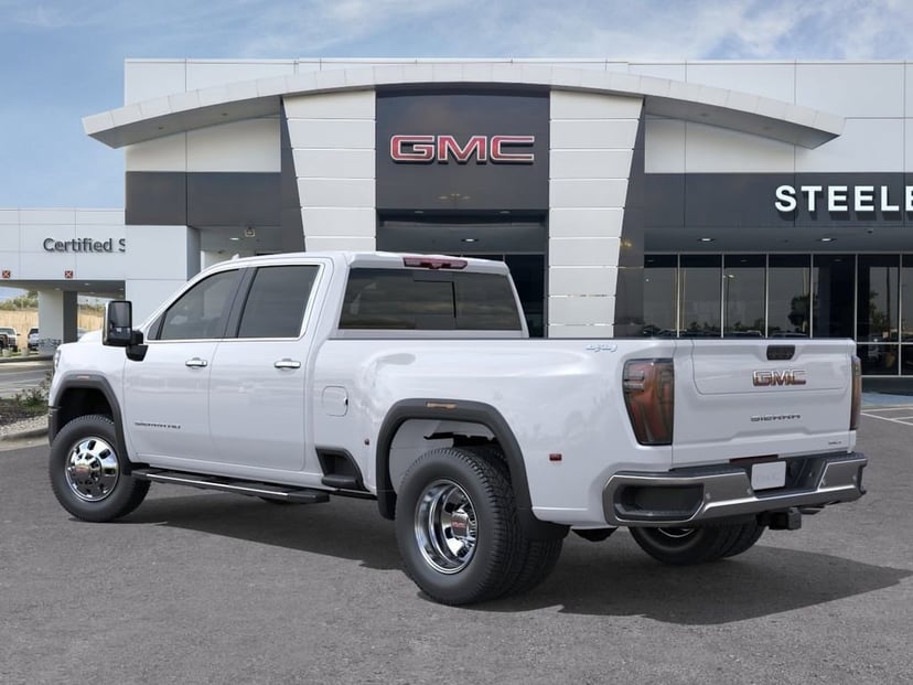 2026 GMC Sierra 3500 HD - Image 2