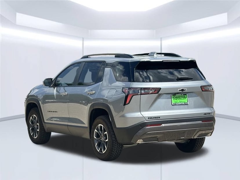 2026 Chevrolet Equinox - Image 2