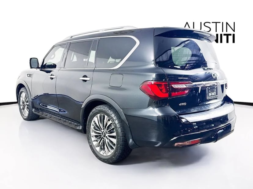 2021 INFINITI QX80 - Image 3
