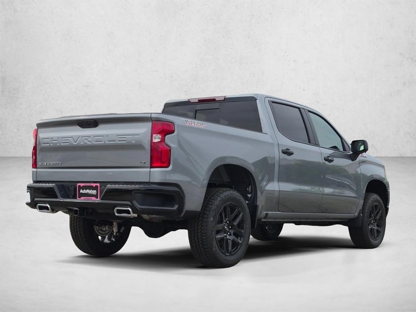 2026 Chevrolet Silverado 1500 - Image 3