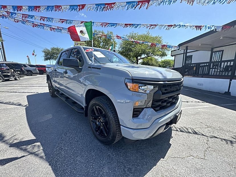 2024 Chevrolet Silverado 1500 - Image 1