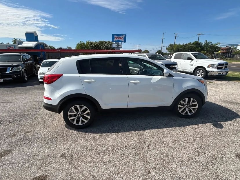 2016 Kia Sportage - Image 1