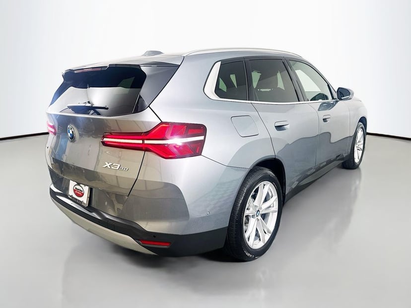 2025 BMW X3 - Image 3