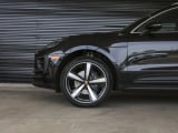 2026 Porsche Macan - Preview 12