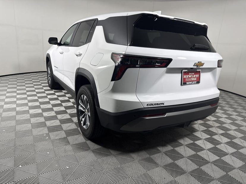 2025 Chevrolet Equinox - Image 3
