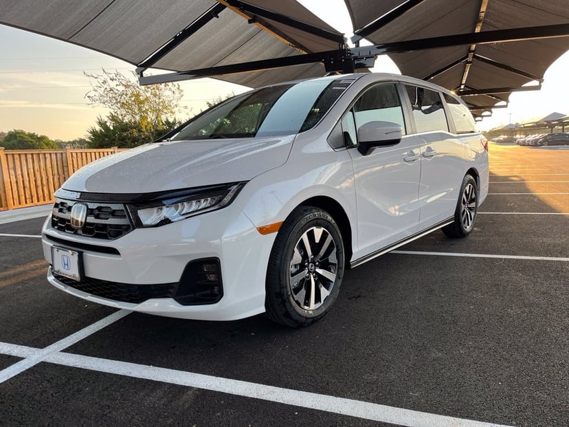 2027 Honda Odyssey - Image 1