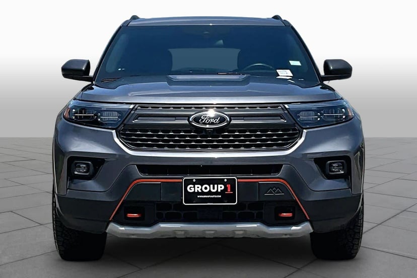 2022 Ford Explorer - Image 3