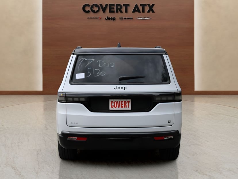 2026 Jeep Grand Wagoneer - Image 3