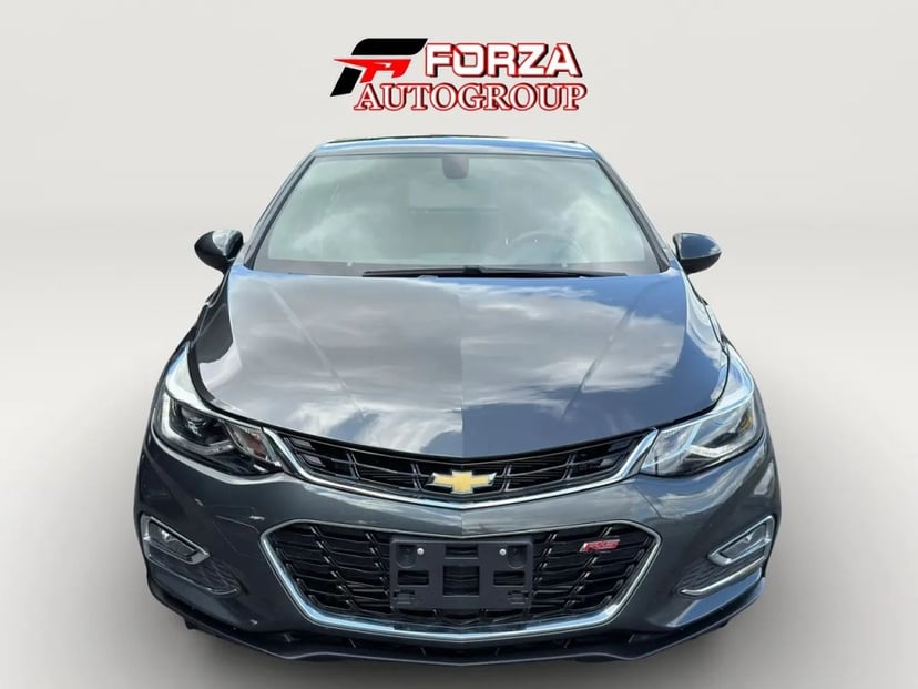 2018 Chevrolet Cruze - Image 3
