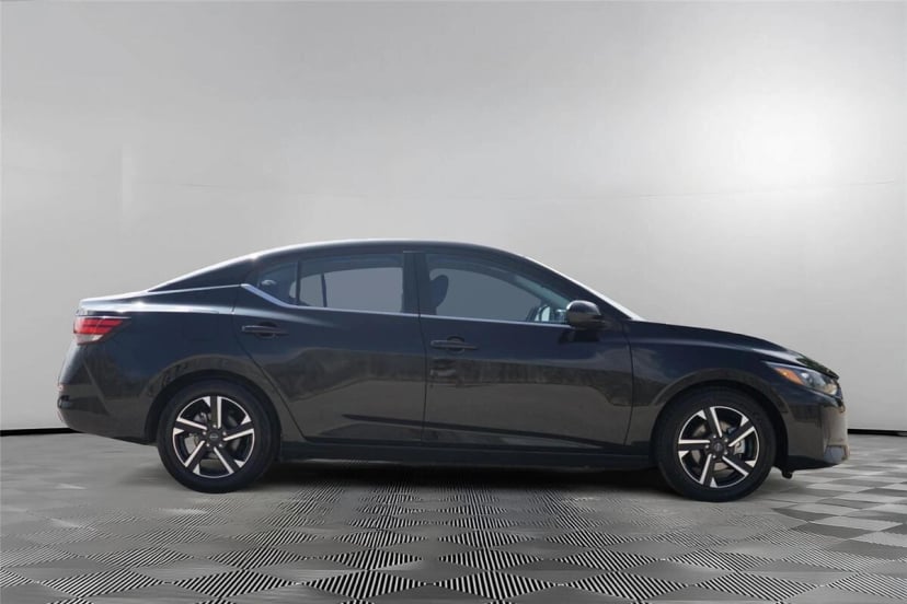 2024 Nissan Sentra - Image 1