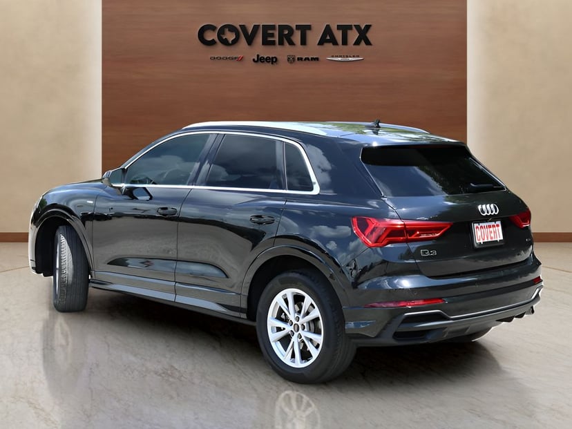 2025 Audi Q3 - Image 3