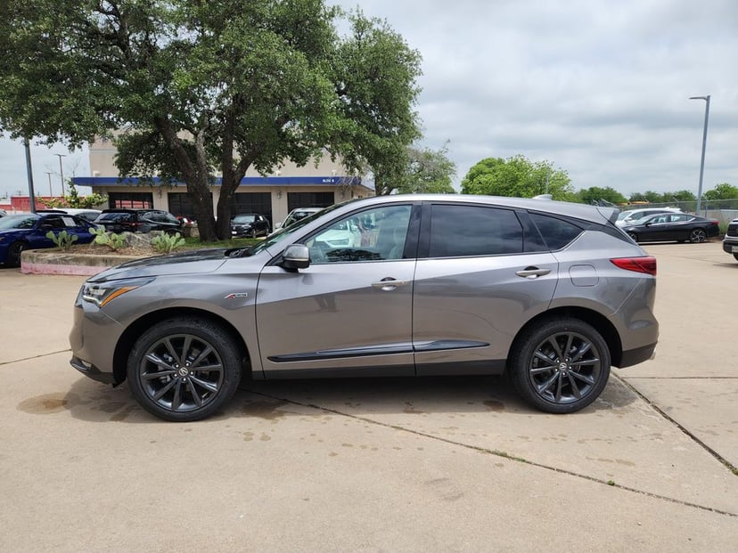 2026 Acura RDX - Image 2