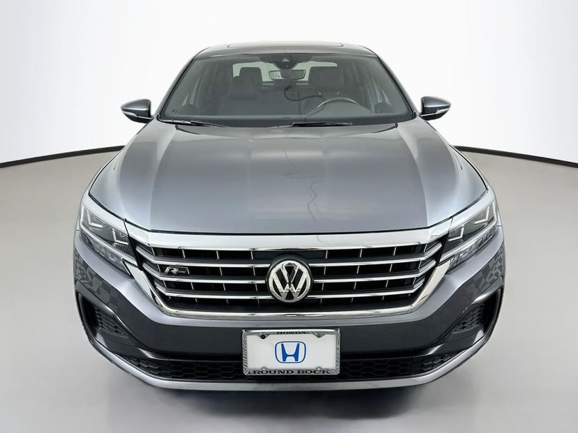 2022 Volkswagen Passat - Image 1