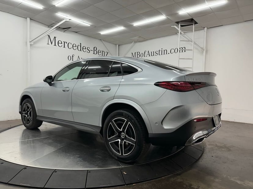 2026 Mercedes-Benz GLC - Image 2