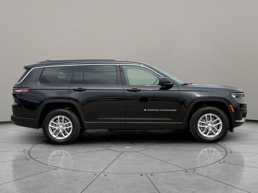 2026 Jeep Grand Cherokee L - Image 2
