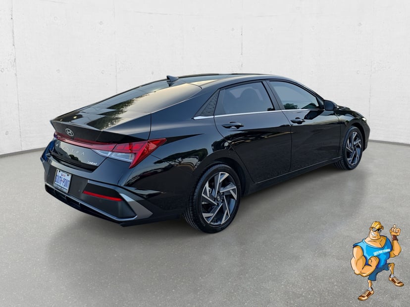 2024 Hyundai Elantra - Image 3