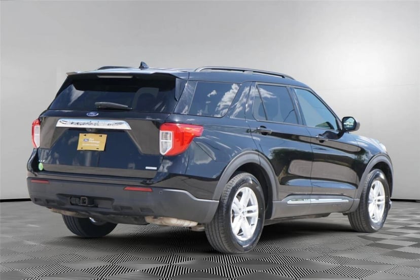 2020 Ford Explorer - Image 2