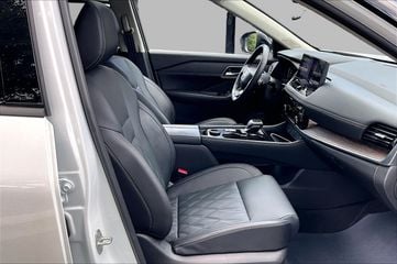 2026 Nissan Rogue - Image 2