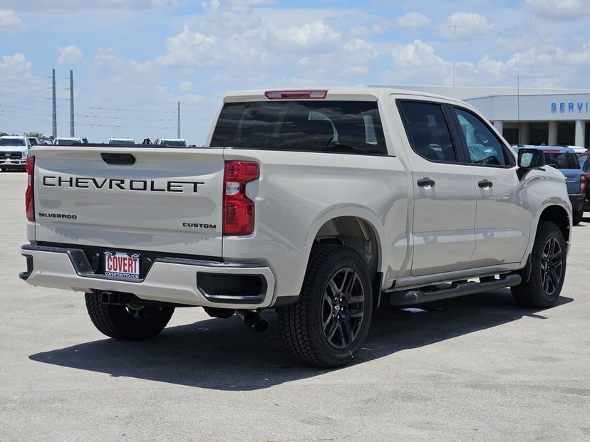 2026 Chevrolet Silverado - Image 3