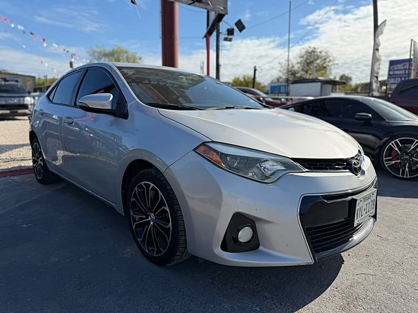 2016 Toyota Corolla - Image 1