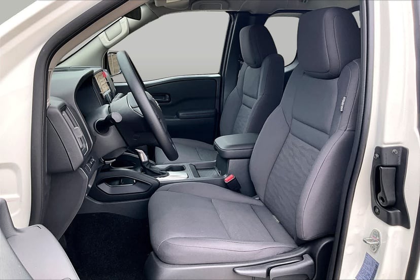 2026 Nissan Frontier - Image 3