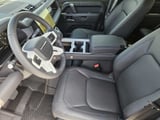 2026 Land Rover Defender - Preview 12