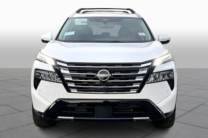 2026 Nissan Rogue - Image 3