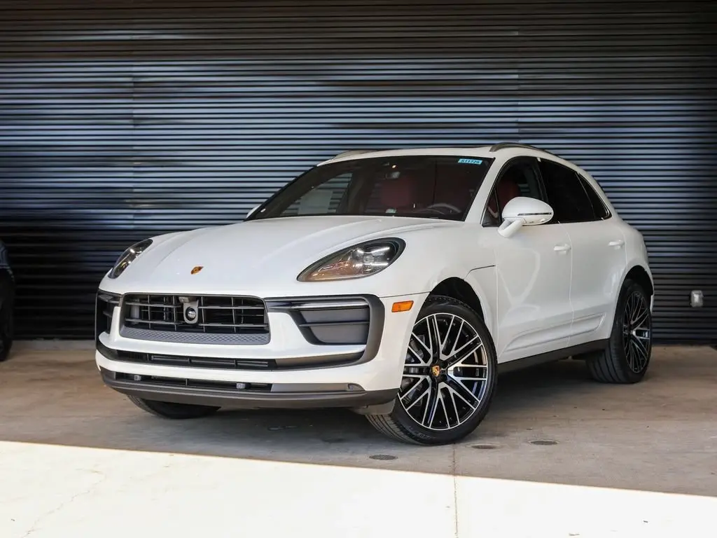 2026 Porsche Macan - Image 1
