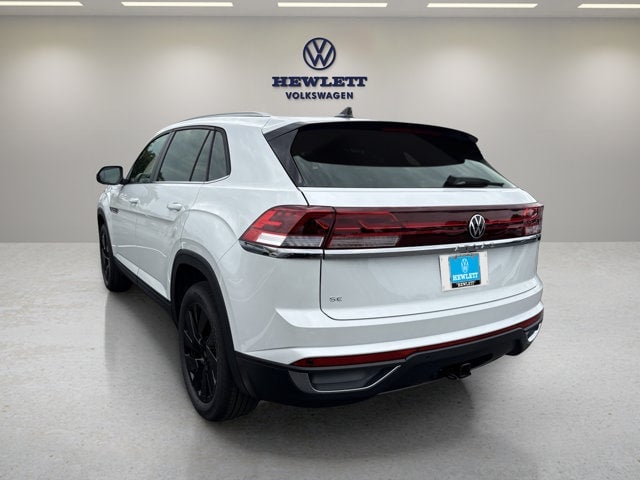 2026 Volkswagen Atlas Cross Sport - Image 2