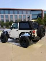 2016 Jeep Wrangler - Preview 12