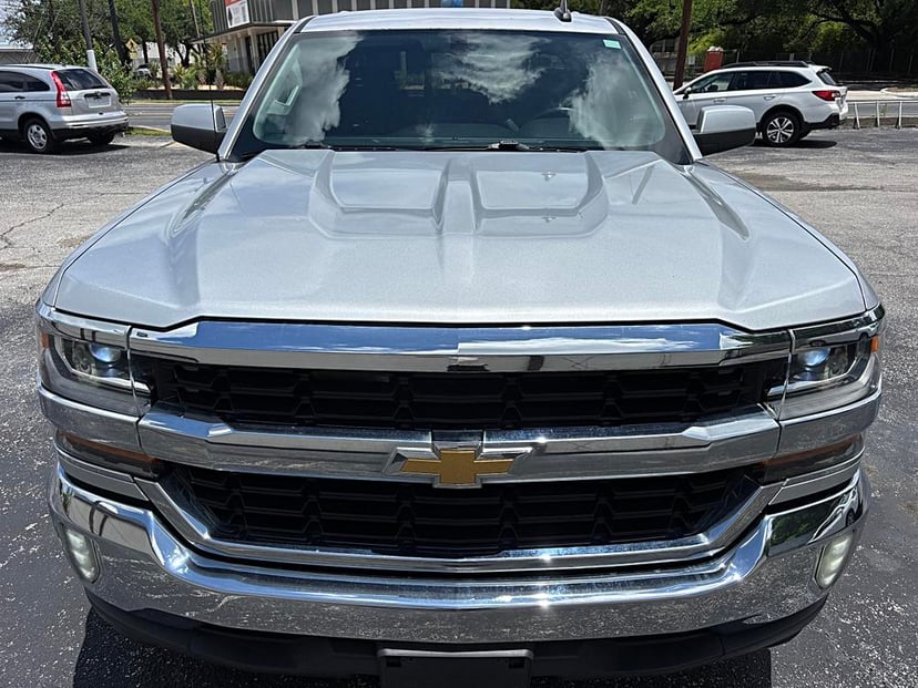 2017 Chevrolet Silverado 1500 - Image 2