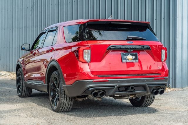 2022 Ford Explorer - Image 2