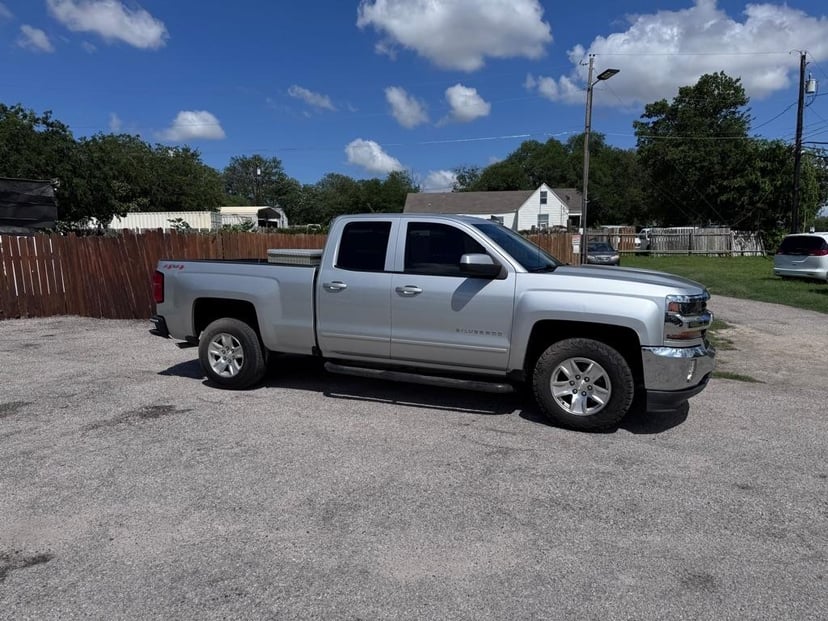 2017 Chevrolet Silverado 1500 - Image 1