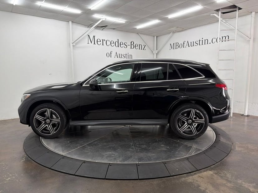 2026 Mercedes-Benz GLC - Image 3