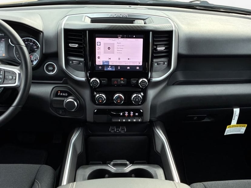 2026 Ram 1500 - Image 2