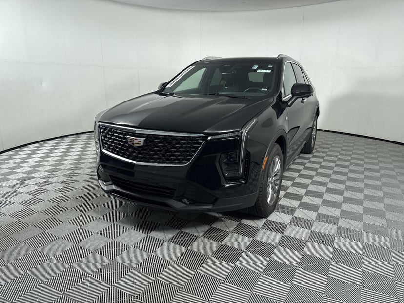 2025 Cadillac XT4 - Image 1